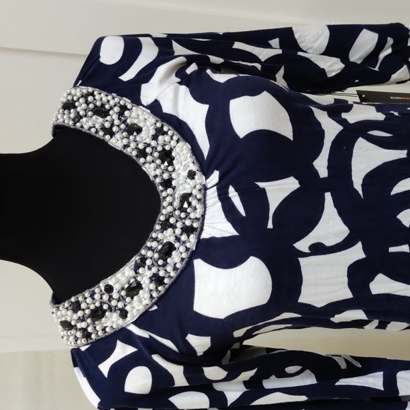 BCBBG Maxazria Dress Medium - Picture 2 of 7